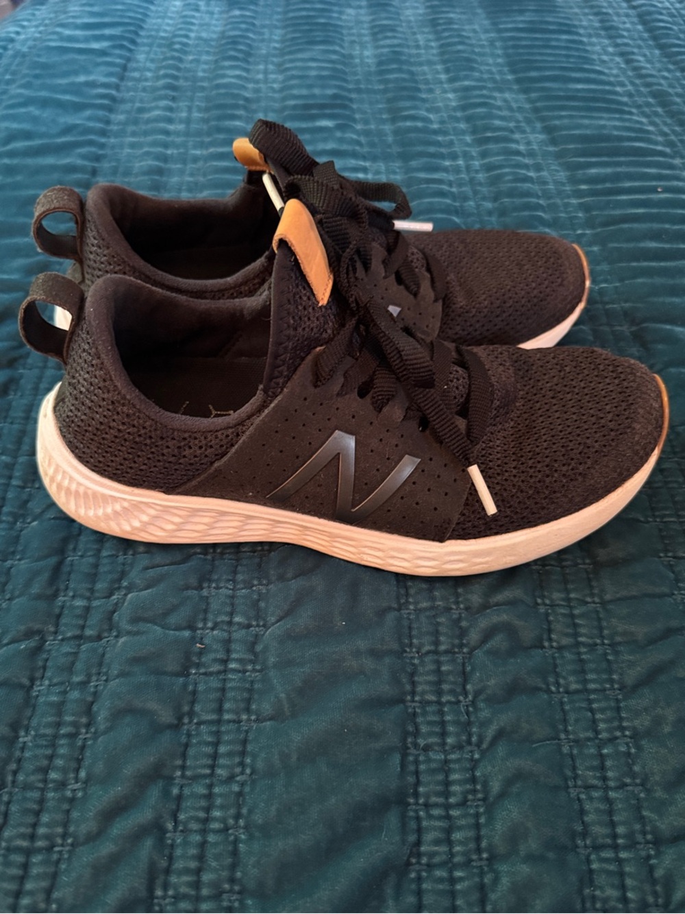 New Balance Black Knit Athletic Sneakers with Tan Accents size 7 Womens or Kids